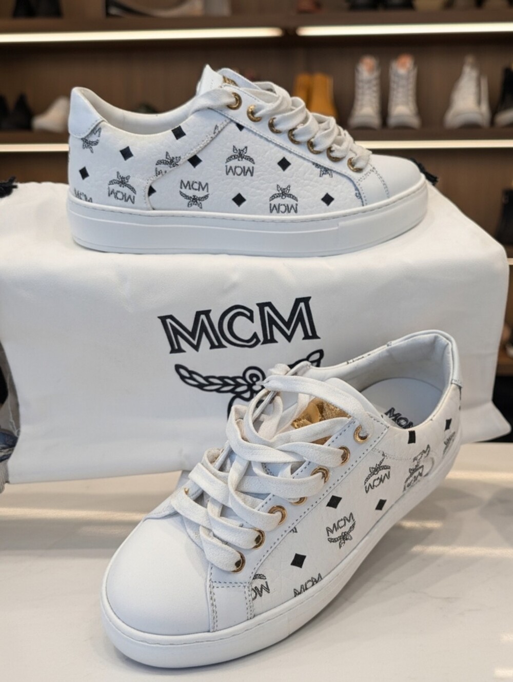 MCM VISETOS LOW-TOP SNEAKERS WOMEN'S SZ 36 USA 5.5-6 $550